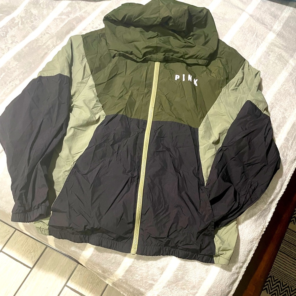 Wind Breaker